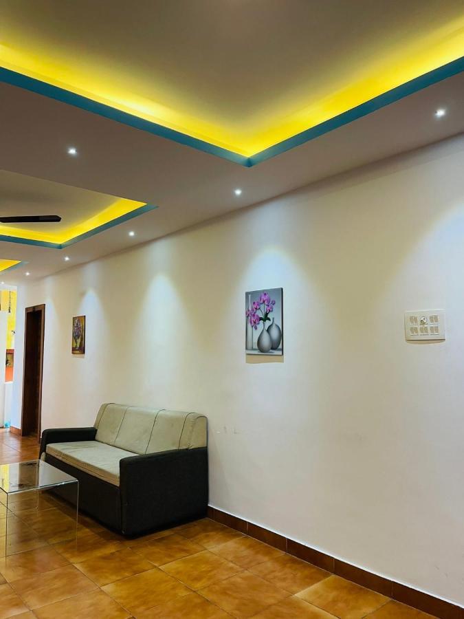 Готель Zam Zam Residency Cheruppulasseri Екстер'єр фото