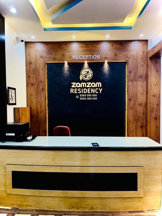 Готель Zam Zam Residency Cheruppulasseri Екстер'єр фото