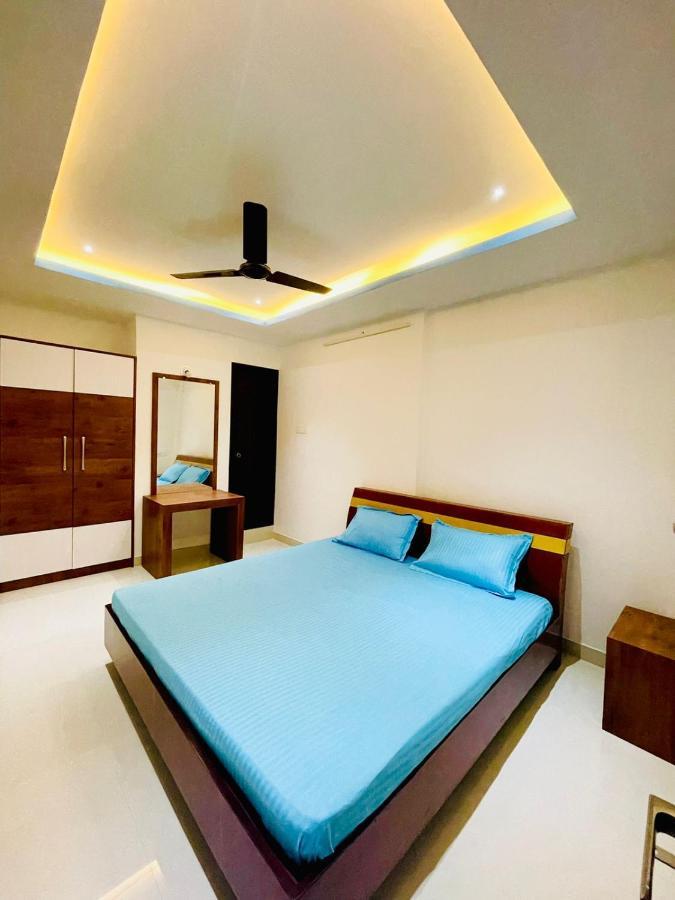 Готель Zam Zam Residency Cheruppulasseri Екстер'єр фото